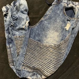 Jean joggers size large